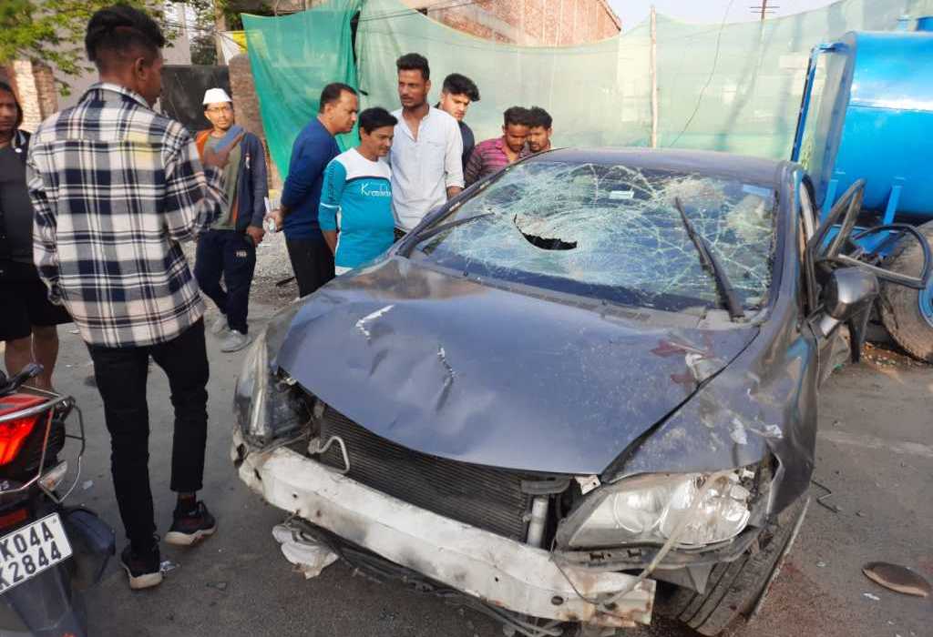 उत्तराखंड : बेकाबू कार ने कुचला लोगों को, 3 की हुई दर्दनाक मौत।