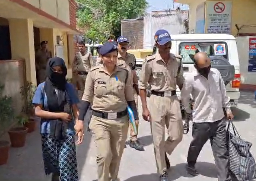नैनीताल : अजब गजब तरीके से चोरी करते थे पति-पत्नी,लॉकेट से ऐसे आये पकड़ में…