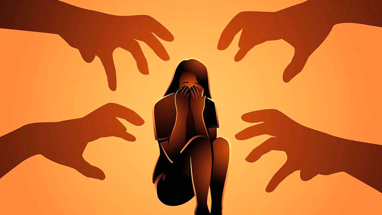 उत्तराखंड: रोडवेज बस में हैवानों ने एक नाबालिग के साथ हैवानियत की.