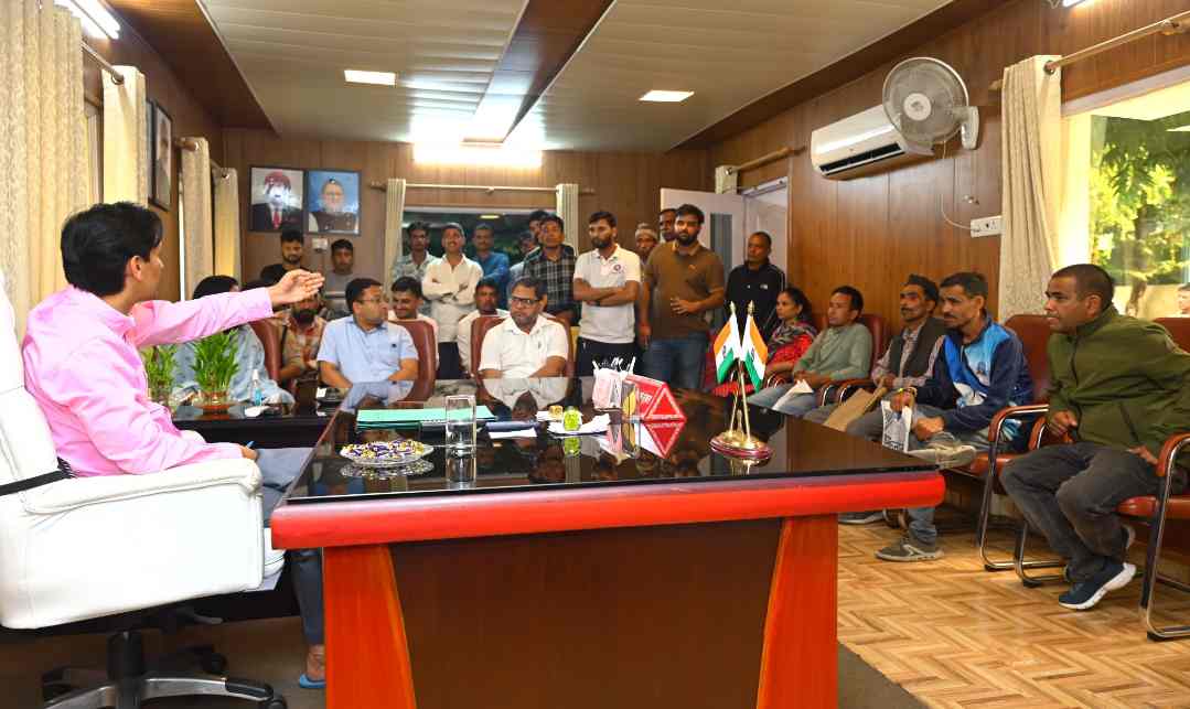 हल्द्वानी: कमिश्नर के सामने आये जमीन धोखाधड़ी के मामले..